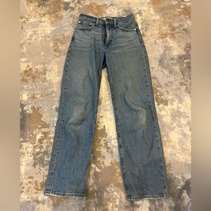 Madewell perfect vintage style aight jean 25